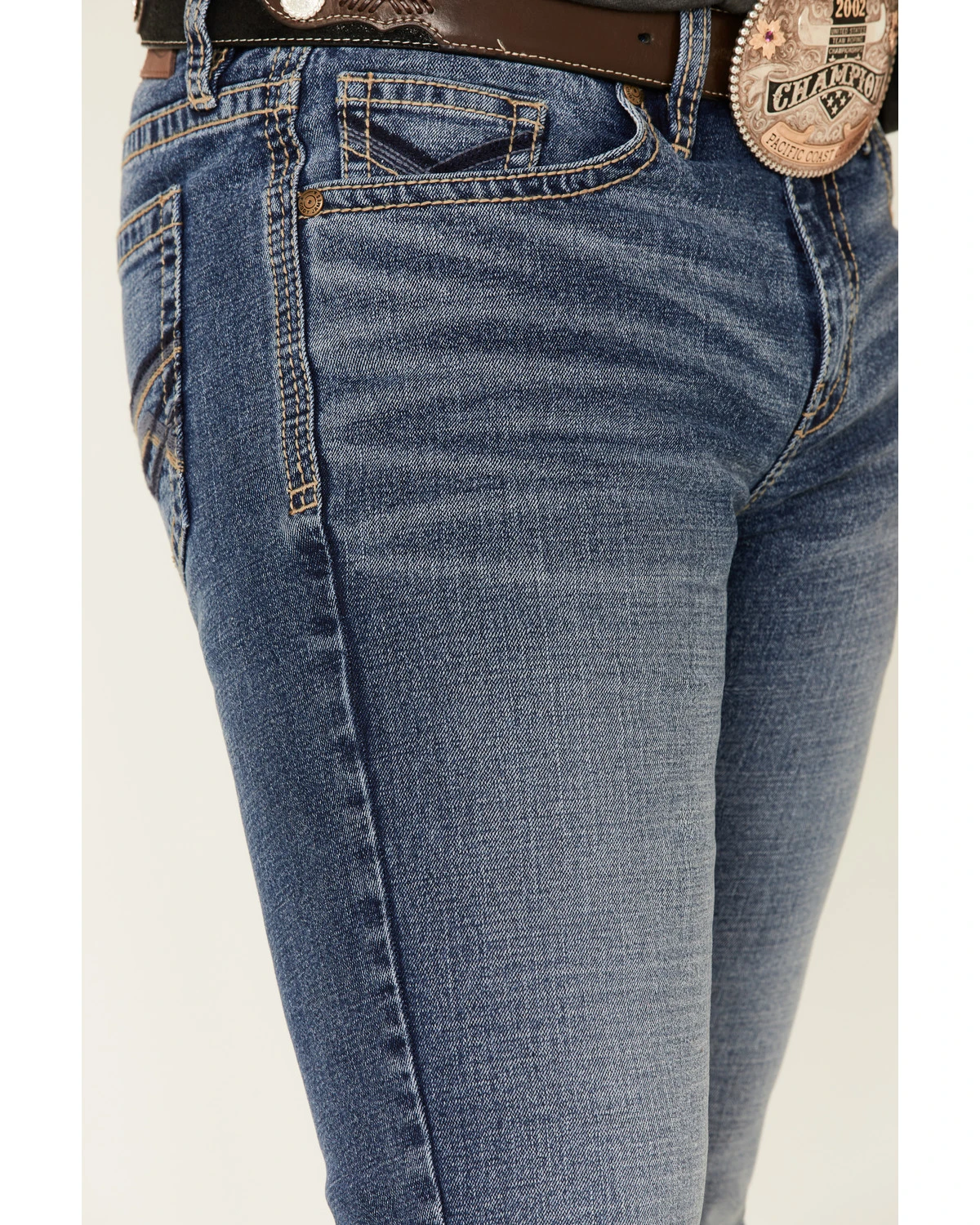 Cody James Men's Bronco Medium Wash Stackable Straight Stretch Jeans 7 Cody James Men's Bronco Medium Wash Stackable Straight Stretch Jeans - Image 5