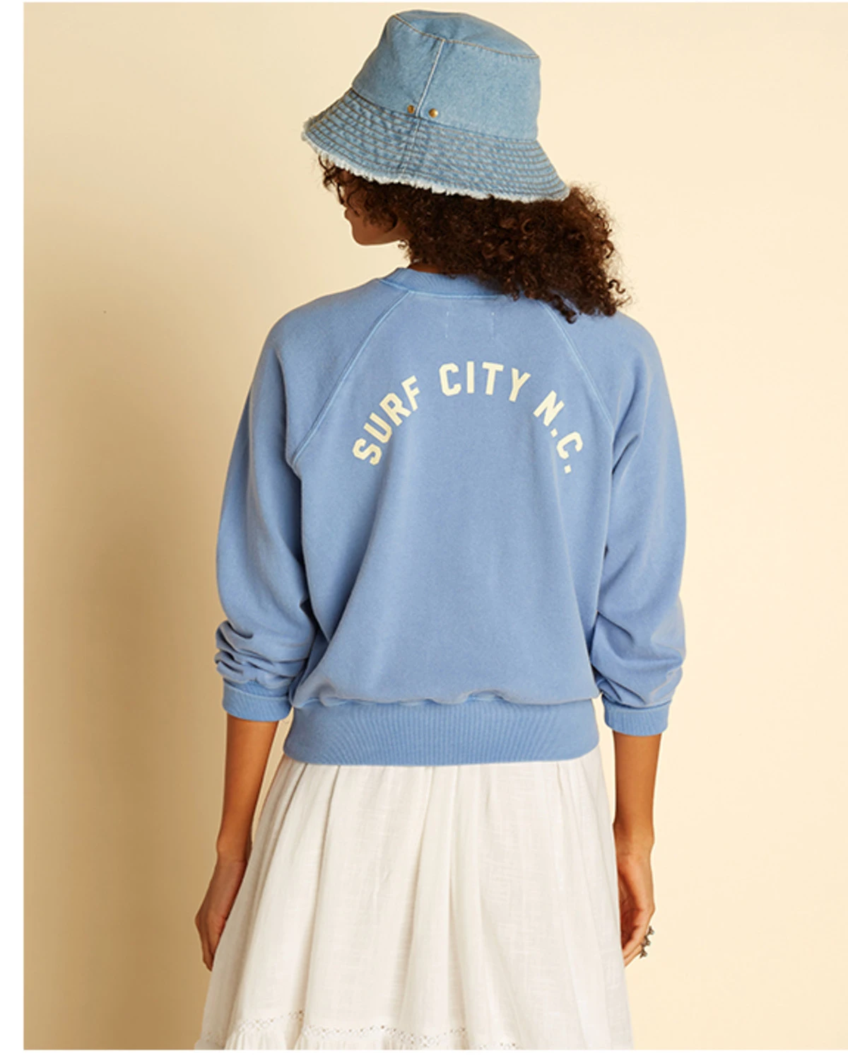 Billabong X Wrangler Women's On The Rise Surf City Graphic Sweatshirt 5 Billabong X Wrangler Women's On The Rise Surf City Graphic Sweatshirt - Image 3