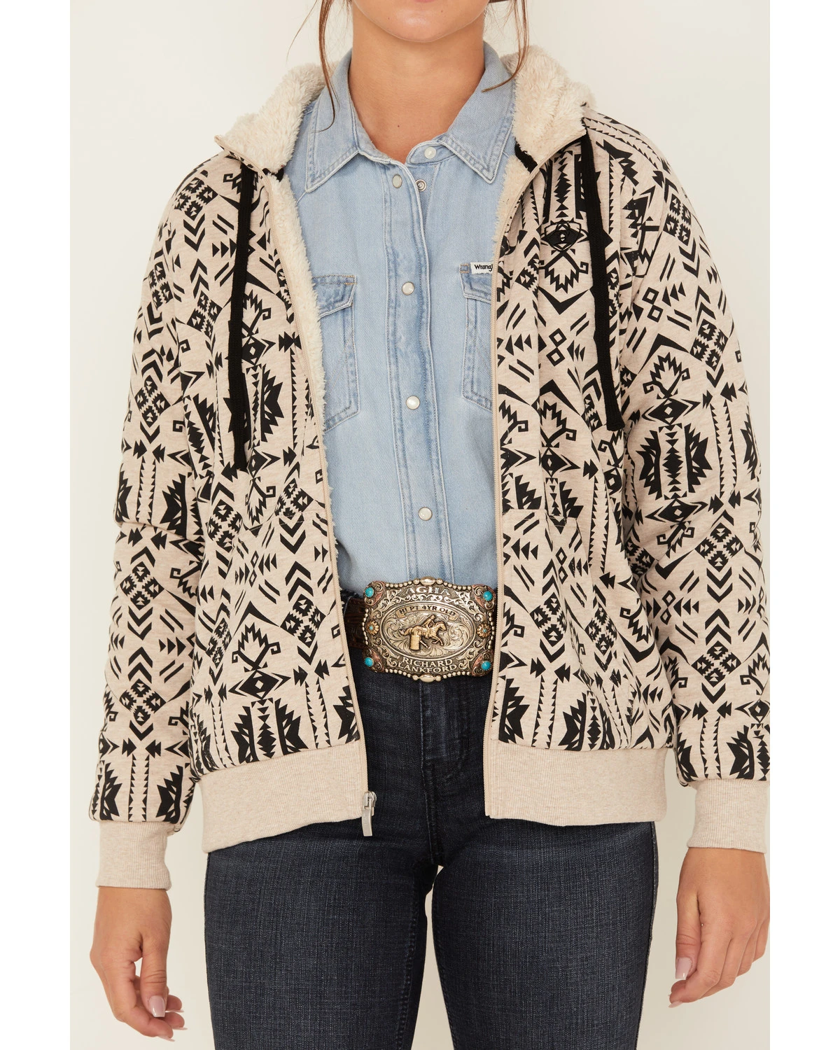 Ariat Women's R.E.A.L. Southwestern Print Sherpa-Lined Zip Hoodie 5 Ariat Women's R.E.A.L. Southwestern Print Sherpa-Lined Zip Hoodie - Image 3
